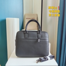 Mens Bottega Veneta Briefcases